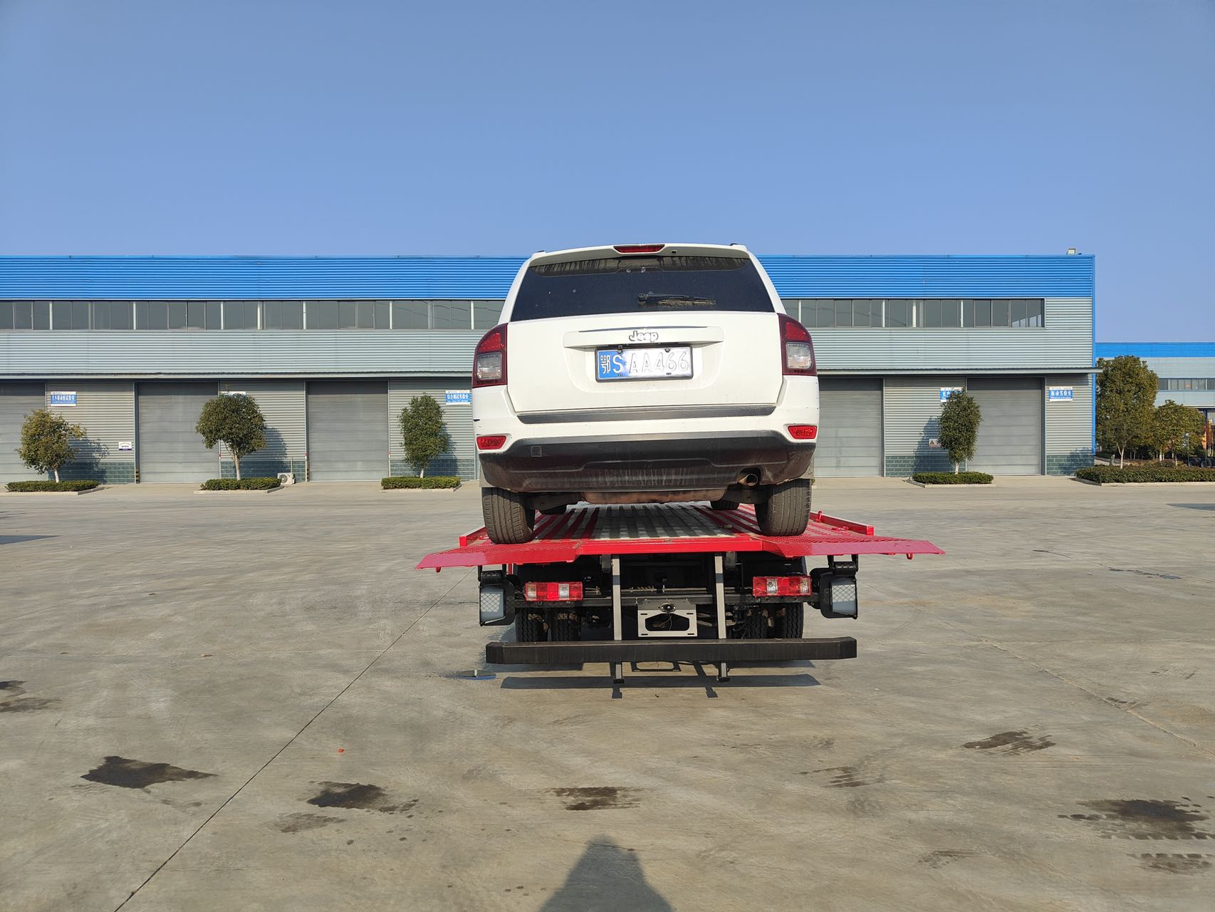 國六一汽青島解放虎VR藍牌清障車