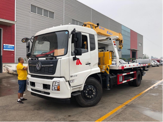 國(guó)六東風(fēng)天錦帶吊黃牌清障車-5000