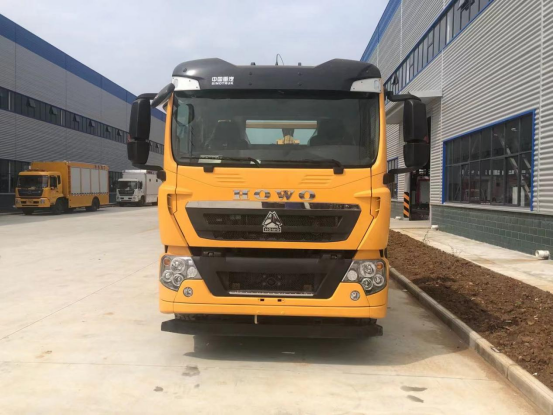 國六重汽豪沃拖吊聯體黃牌清障車