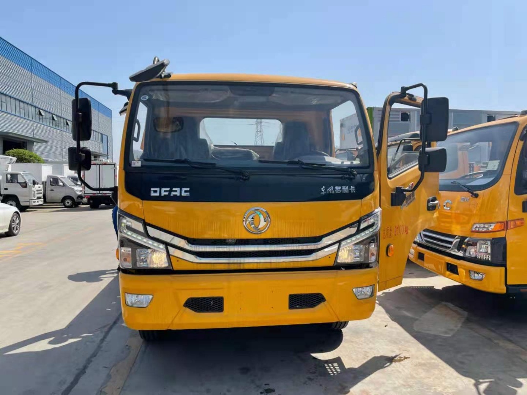 東風多利卡D7黃牌清障車