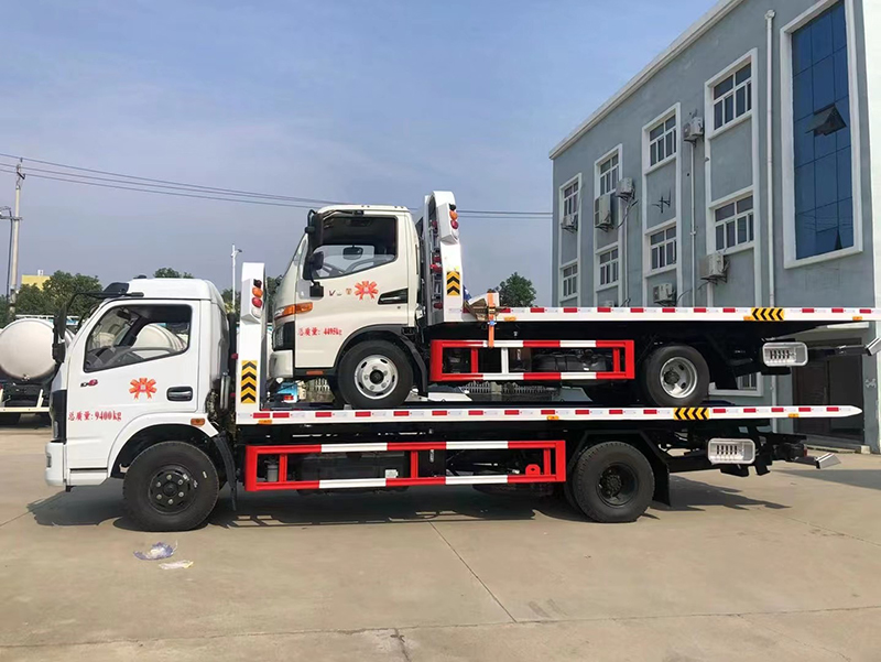 國(guó)六東風(fēng)多利卡D8黃牌一拖二清障車(chē)