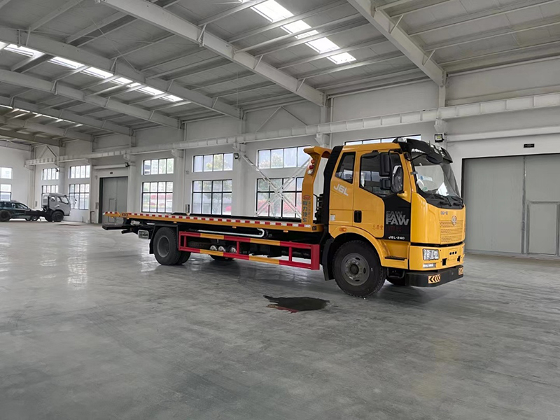 國六5800軸距解放J6L清障車