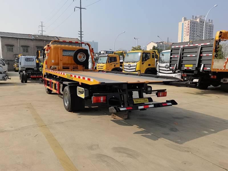 豪沃3800軸距黃牌清障車上市啦