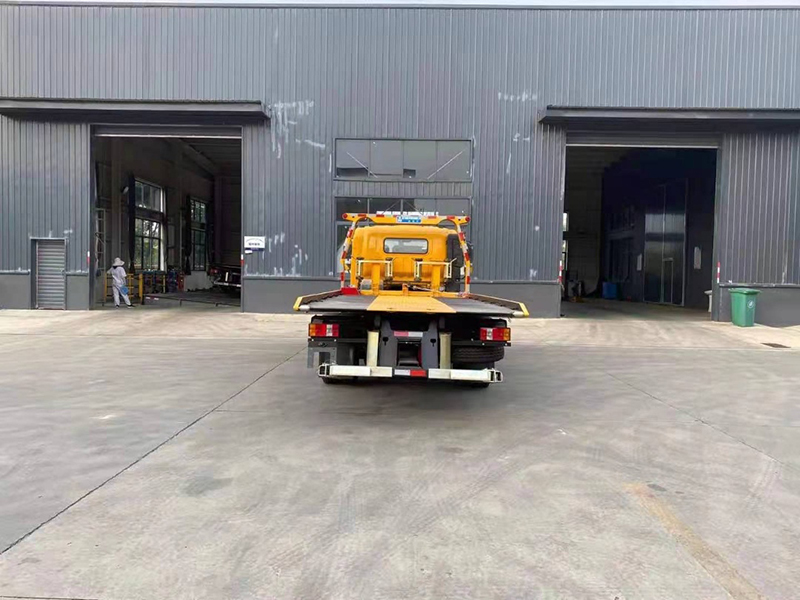 精品豪沃3800軸距黃牌清障車